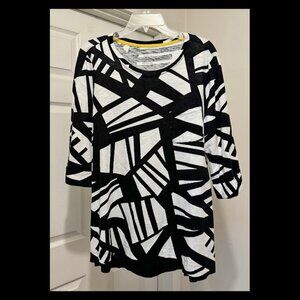 Westbound B/W Geometric High/Low Tunic Size L